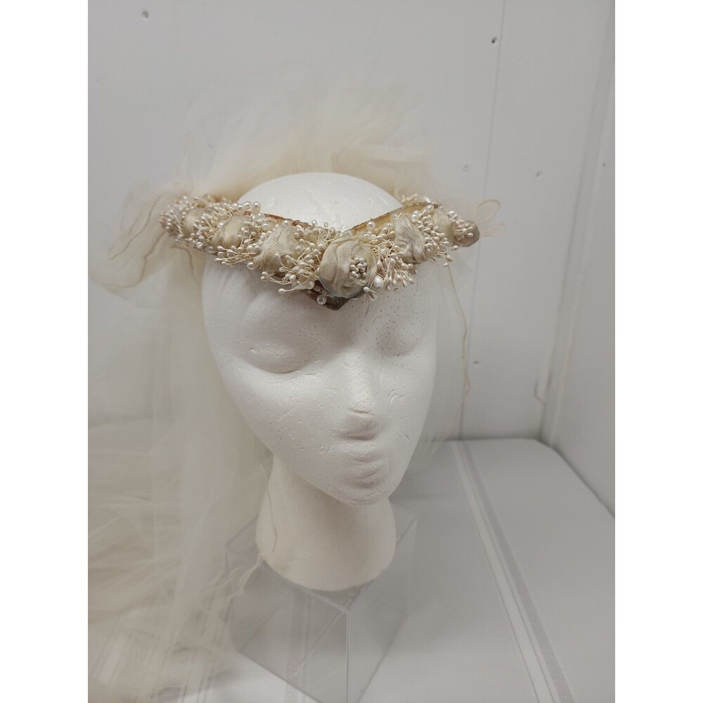 VTG Tiara Style Bridal Beaded Faux Pearl Ivory Veil Zombie Bride Halloween Prop